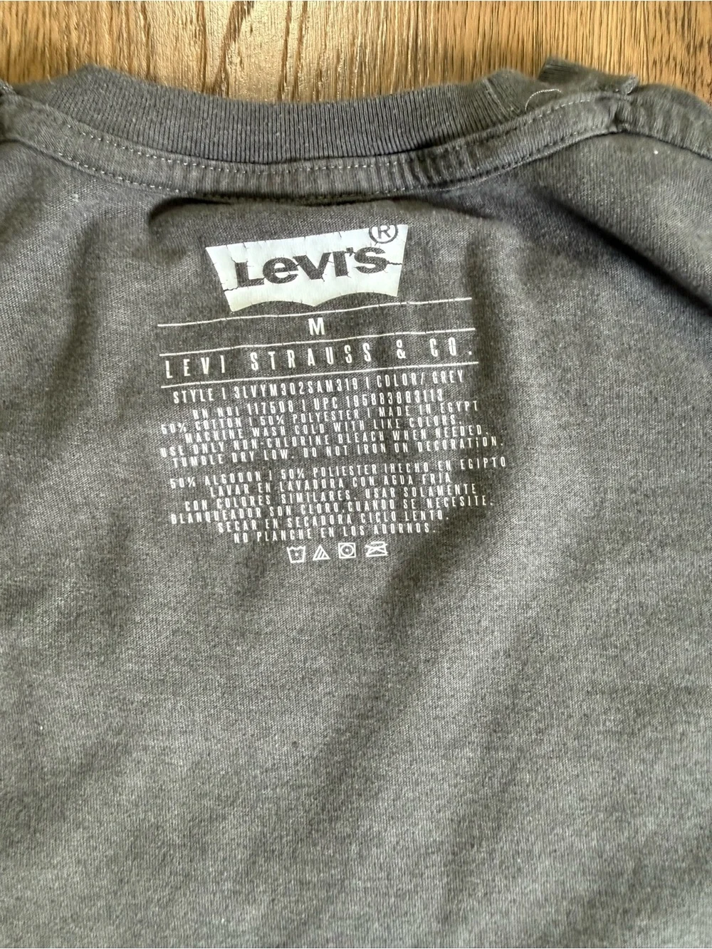 LEVI’S Housemark Men's Gray/Red Logo Graphic Crew Neck Short Sleeve T-Shirt M